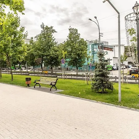Urban Plant Haven Apartment Chisinau Exterior photo